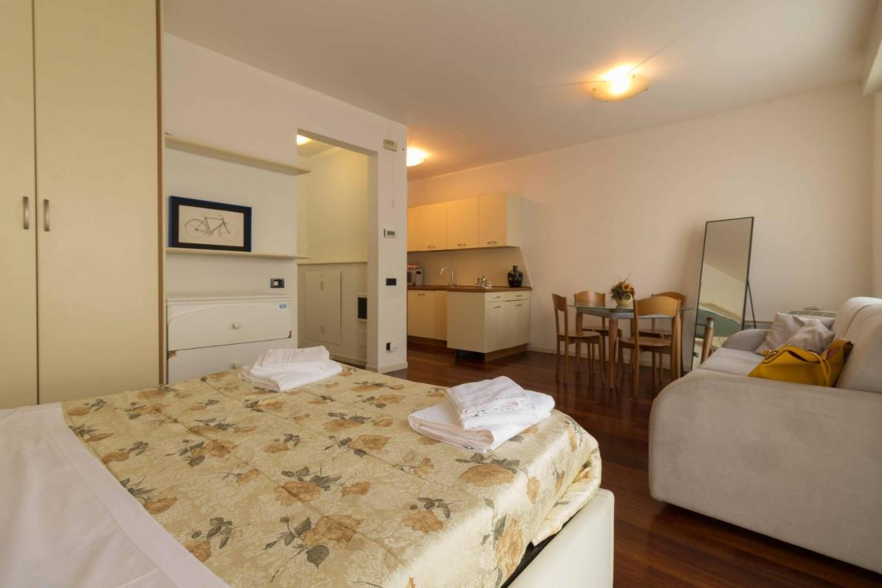 Studio Roma 41 - Affitti Brevi Italia Apartment Lecco Ngoại thất bức ảnh