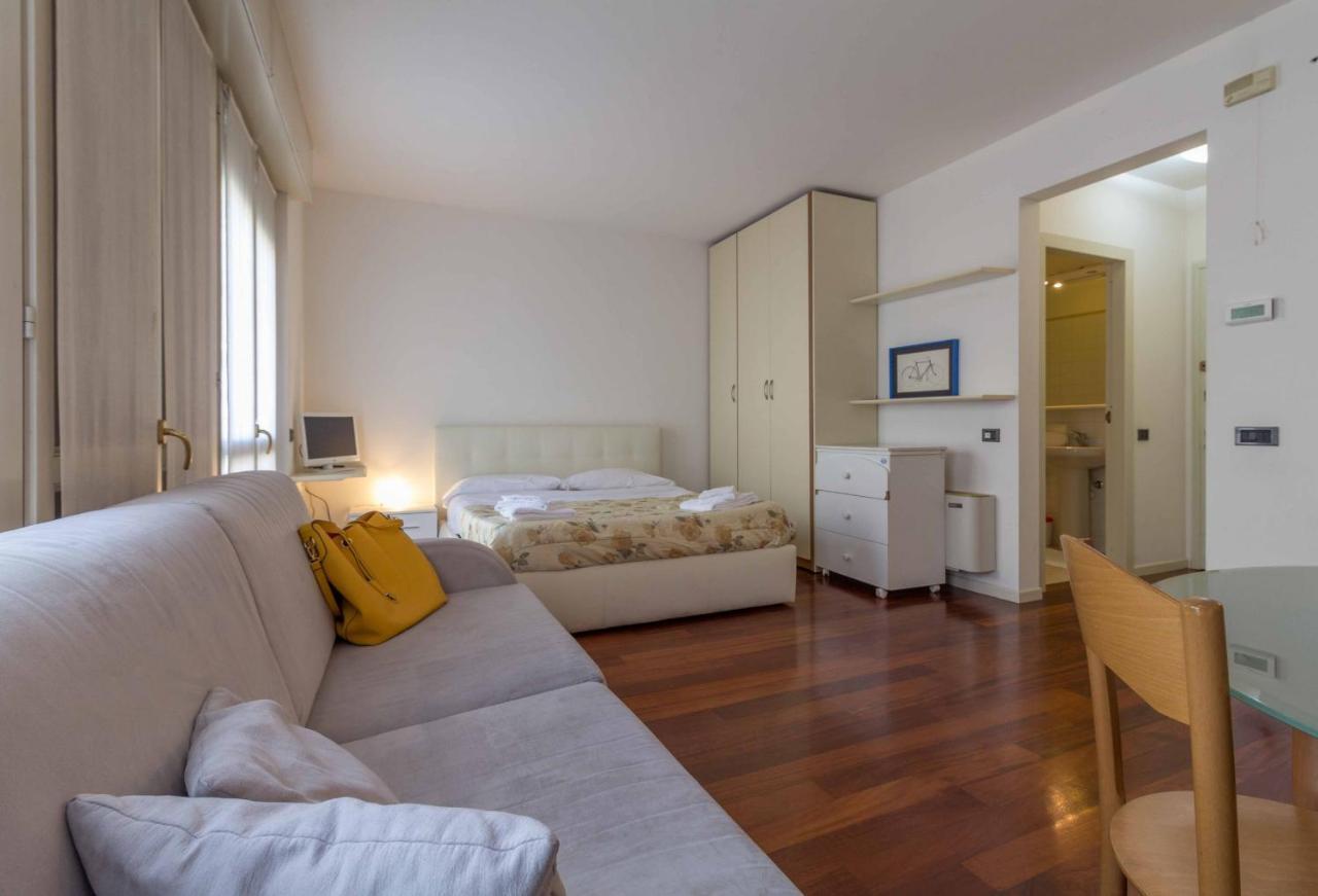 Studio Roma 41 - Affitti Brevi Italia Apartment Lecco Ngoại thất bức ảnh
